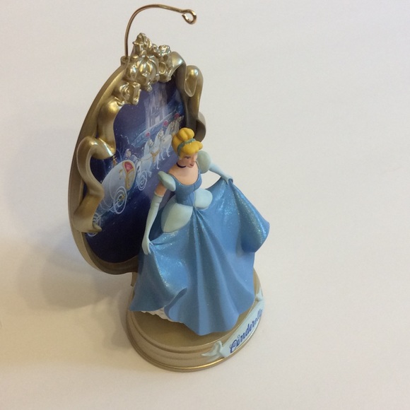 Disney Cinderella Hallmark Keepsake Ornament 1997 - Picture 8 of 8